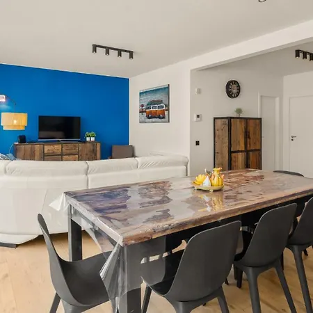 Sunny Family Duplex In * Blankenberge